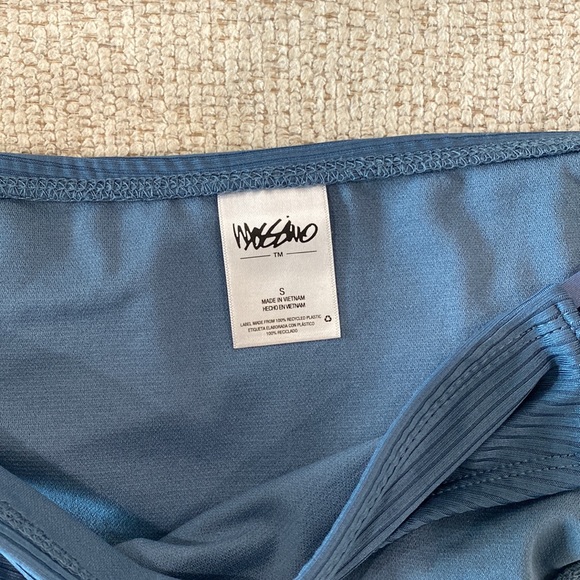 Mossimo Triangle Bikini Set - Picture 6 of 7